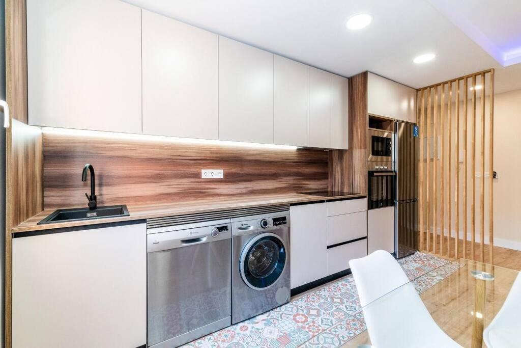 Modern Apartment Close To The City Center And Alhambra Granada Exteriér fotografie