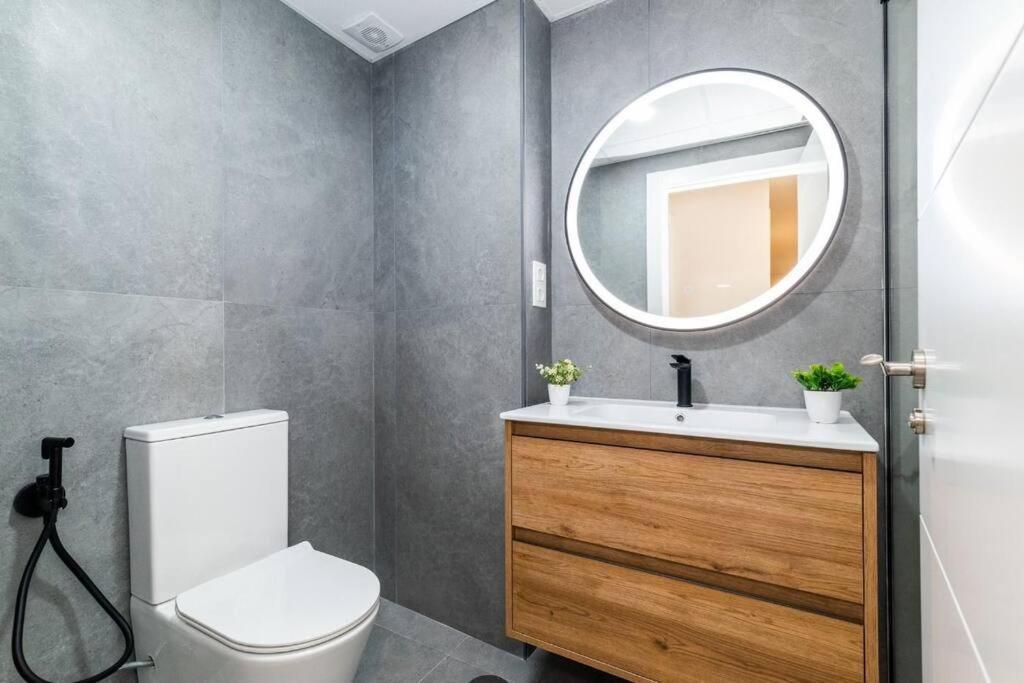 Modern Apartment Close To The City Center And Alhambra Granada Exteriér fotografie