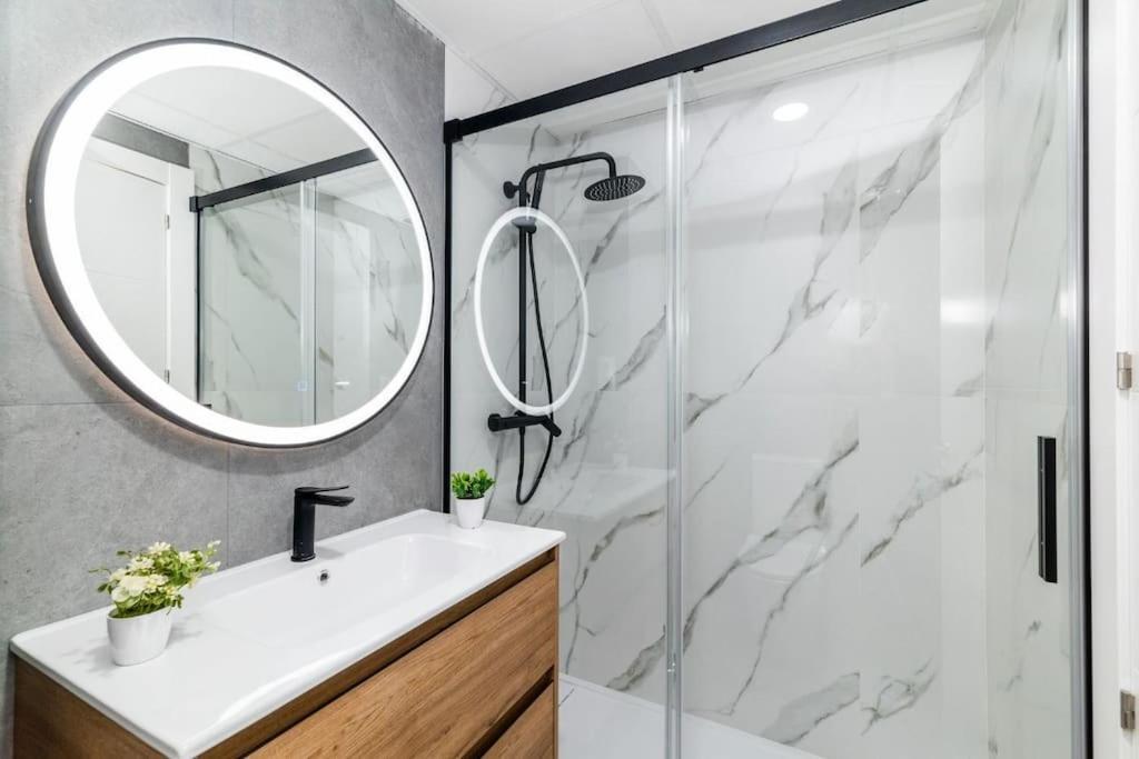 Modern Apartment Close To The City Center And Alhambra Granada Exteriér fotografie